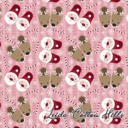 Tela para patchwork con zapatillas de renos y Papá Noel ∙ Leida Cotton Hills