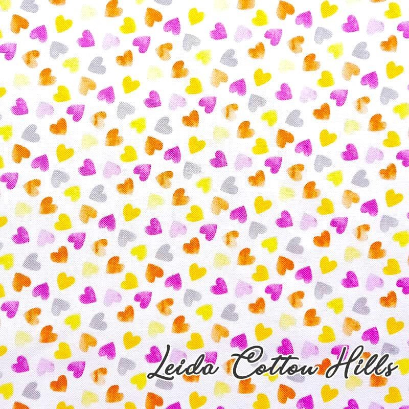 Tela para patchwork con corazones pequeños de colores ∙ Leida Cotton Hills