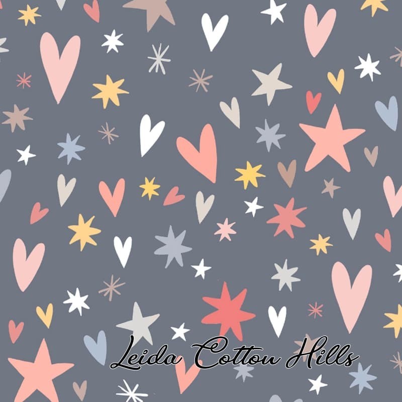 Tela para patchwork con estrellas y corazones de colores ∙ Leida Cotton Hills