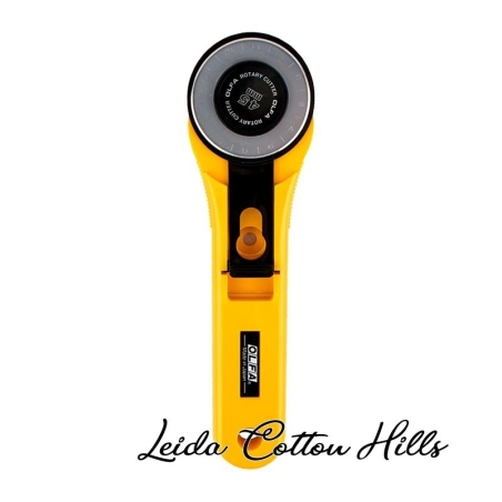 Cúter rotativo Ø 45 mm naranja de Olfa ∙ Leida Cotton Hills
