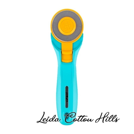 Cúter rotativo Ø 45 mm turquesa de Olfa ∙ Leida Cotton Hills