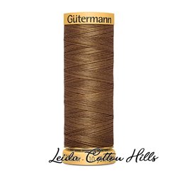 Hilo de algodón de Gütermann para coser y bordar. Bobina de 100 m. Color 1335 ∙ Leida Cotton Hills