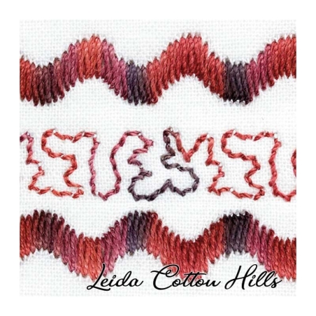Detalle cambio de color hilo Sulky 12 wt. Color ladrillo rojo 4007 ∙ Leida Cotton Hills