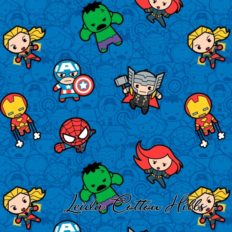 Tela para patchwork con héroes de Marvel sobre azul